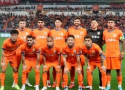 1xBit体育直播-鲁能外援爆发，队内竞争日益激烈