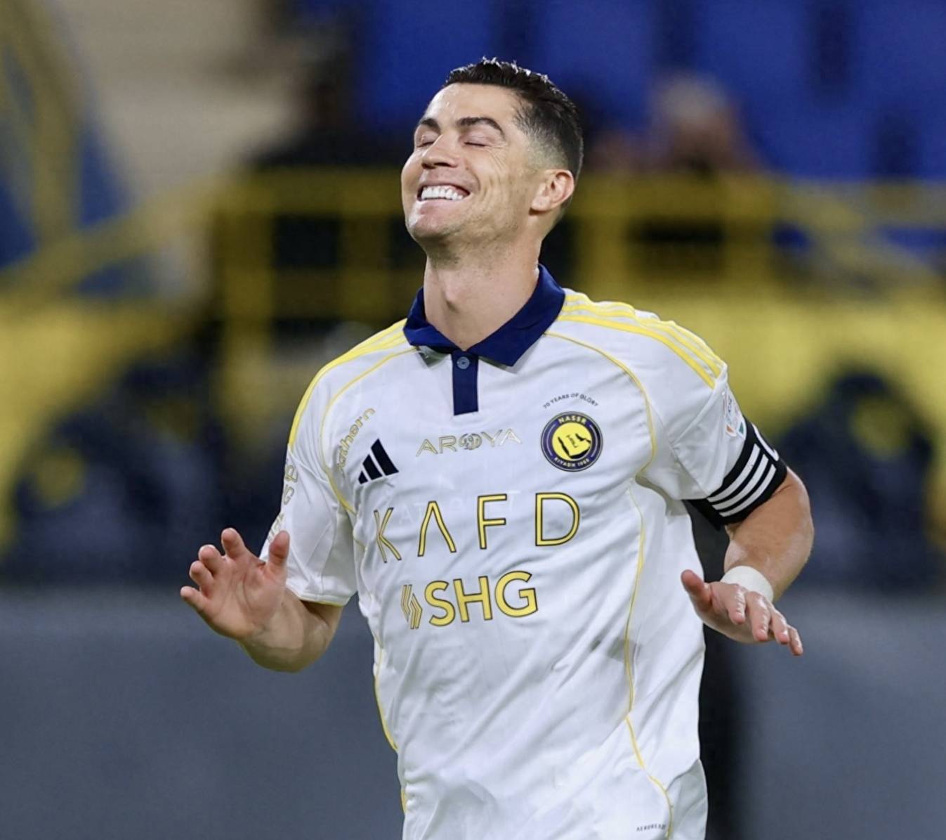 皇马官方宣布C罗感染新冠病毒，将暂停训练和比赛的简单介绍