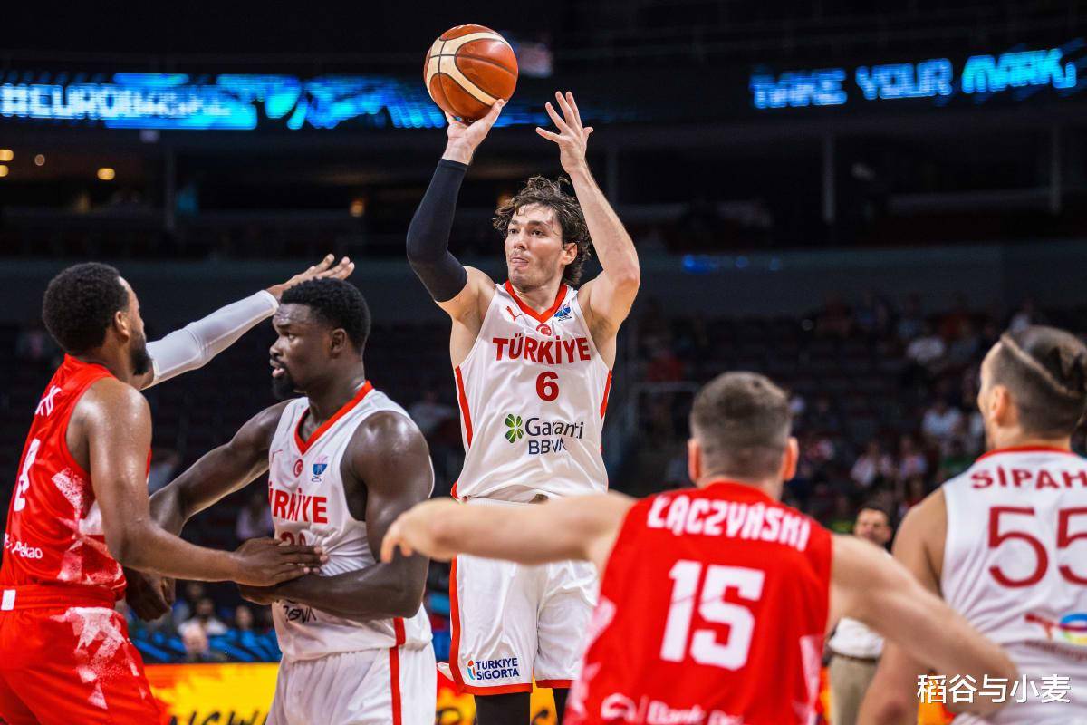 马刺外援获封最佳球员，全面表现