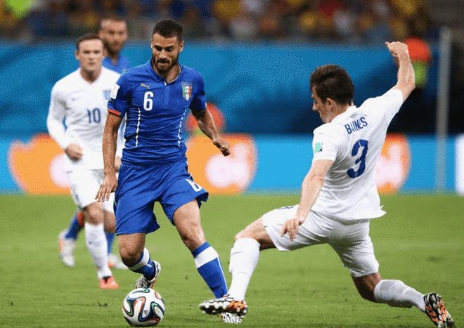 意大利队在与乌克兰队的较量中获胜 意大利队在与乌克兰队的较量中获胜