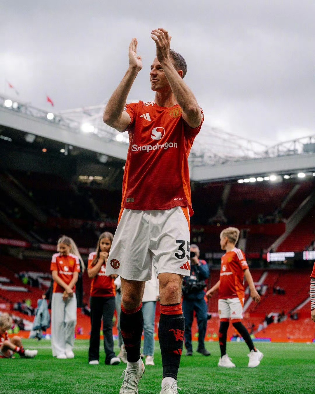 曼联憾平憾俱乐部，英超豪门遗憾离开